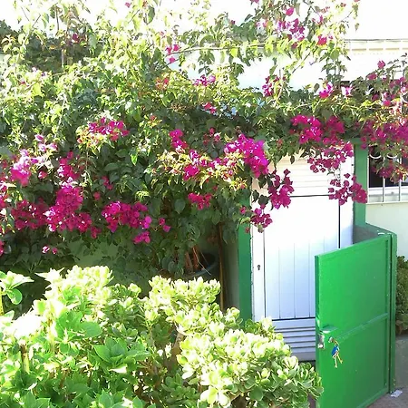 City And Beach: Three-bedroom Viana do Castelo