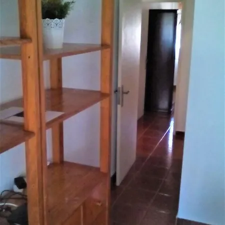 Apartment City And Beach: Three-bedroom